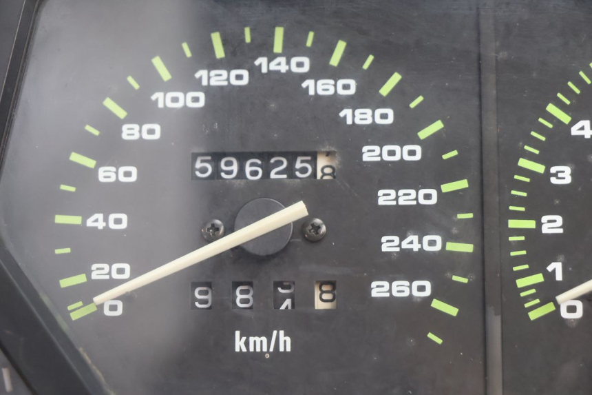 photo de TACHOMETER  KAWASAKI GPX F ZX750F 750 (1986 - 1990) - Alternative Perspektive