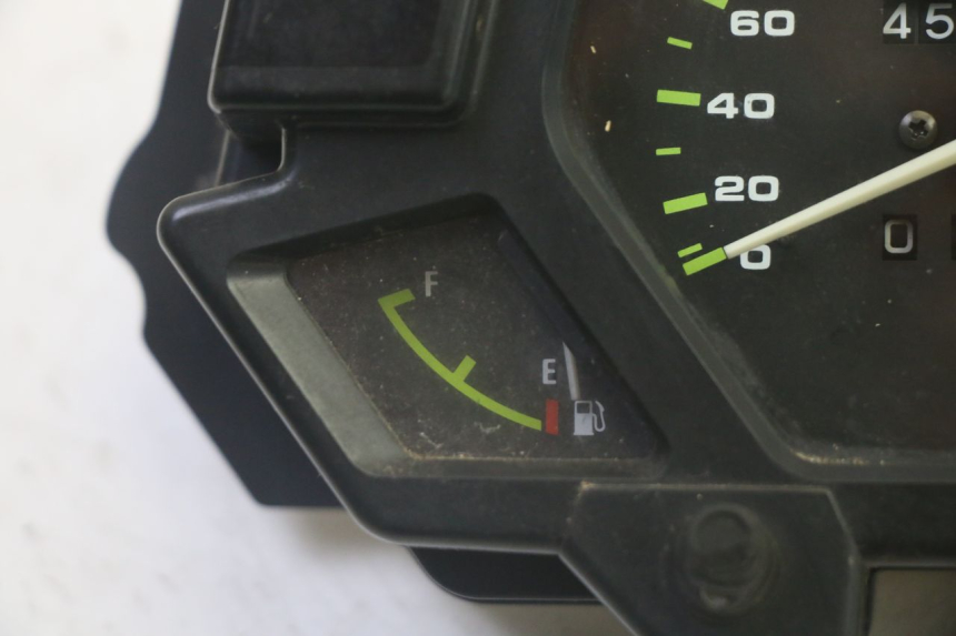 photo de TACHOMETER  KAWASAKI GPX R WARBIRD 600 (1988 - 1993) - Zoom auf Gebrauchszustand
