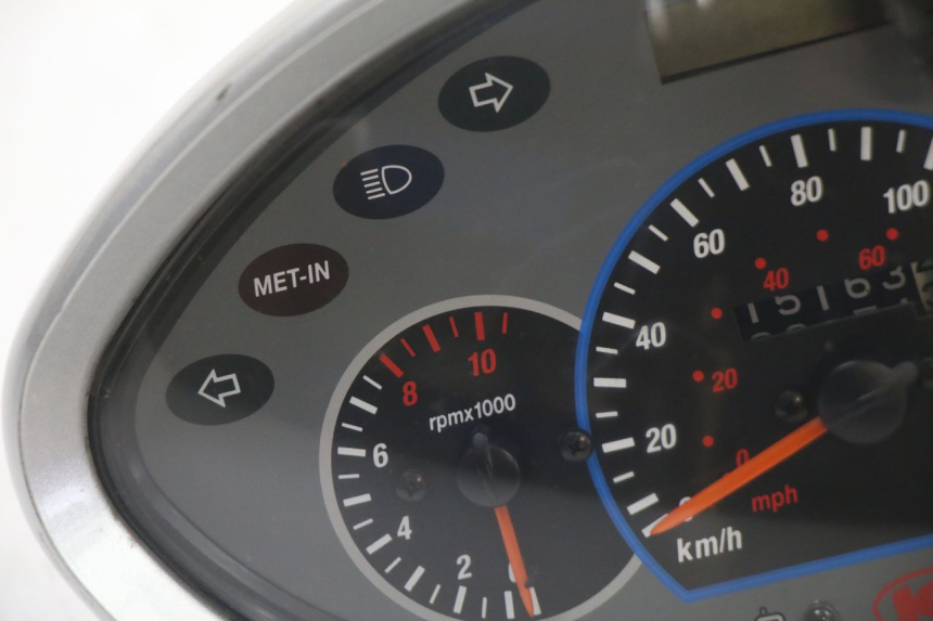 photo de TACHOMETER  KYMCO GRAND DINK 125 (2008 - 2014) - Zoom auf Gebrauchszustand