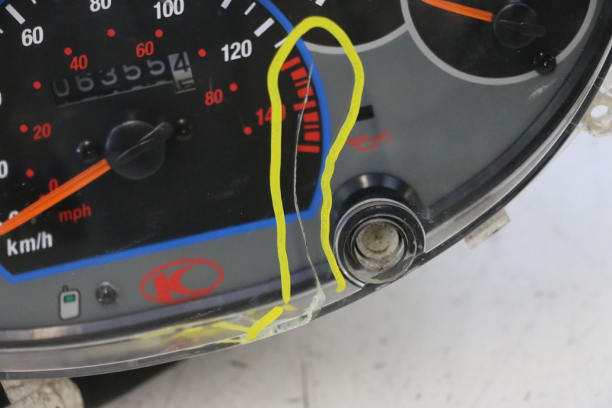 photo de TACHOMETER  KYMCO GRAND DINK 125 (2008 - 2014) - Fokus auf die Struktur