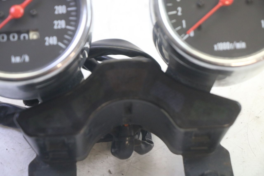 photo de TACHOMETER  SUZUKI GSF N BANDIT 600 (1996 - 1999) - Alternative Perspektive