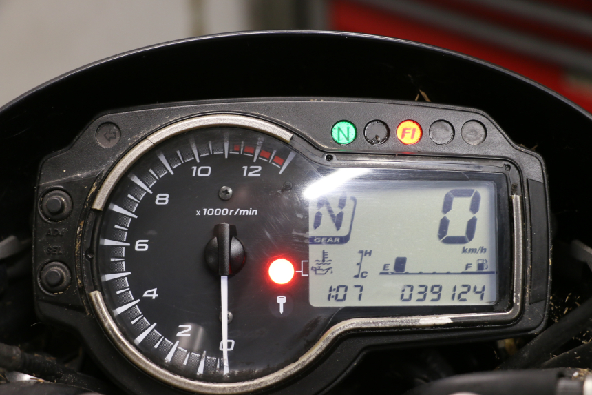 photo de TACHOMETER  SUZUKI GSR 750 (2011 - 2017) - Detailansicht des Bauteils