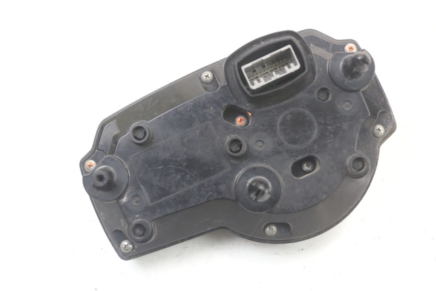 photo de TACHOMETER  SUZUKI GSR 750 (2011 - 2017) - Oberflächenzustand und Material