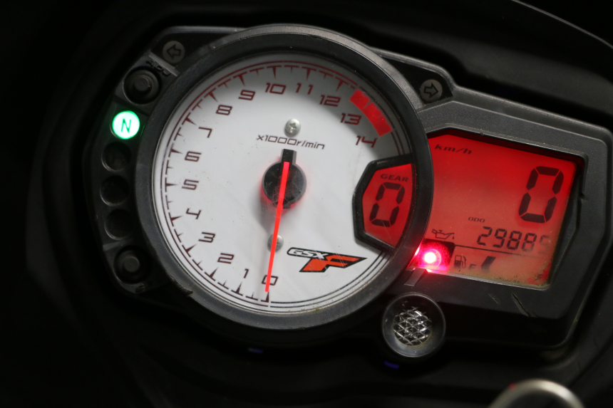 photo de TACHOMETER  SUZUKI GSX F GSXF 650 (2007 - 2015) - Technische Nahaufnahme