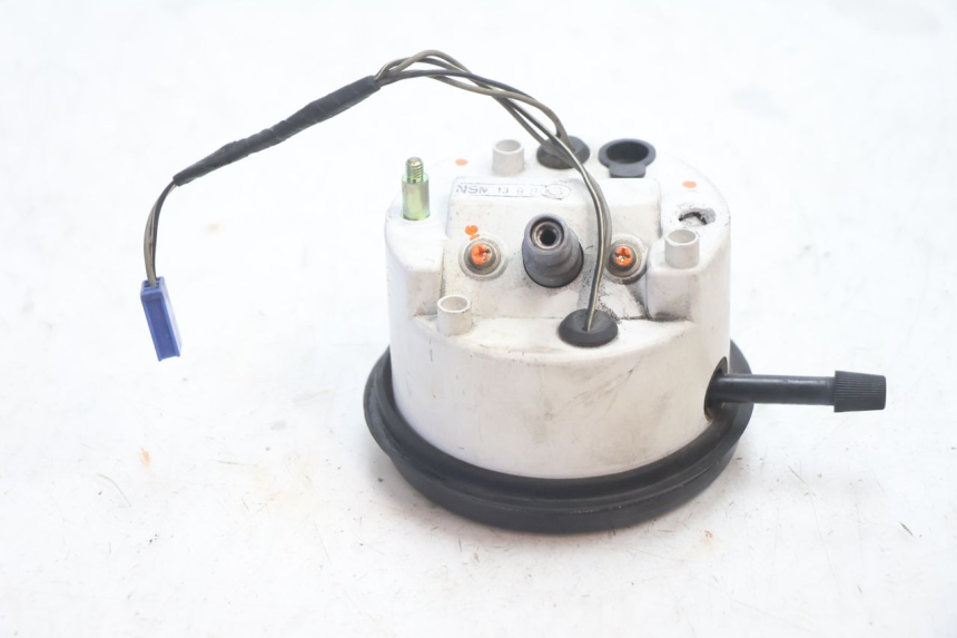 photo de TACHOMETER  SUZUKI GSX F GSXF 750 (1988 - 1998) - Details der Befestigungspunkte