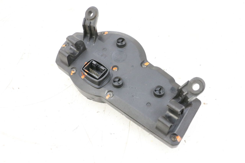 photo de TACHOMETER  SUZUKI GSXR GSX-R 1000 (2003 - 2004) - Details der Befestigungspunkte