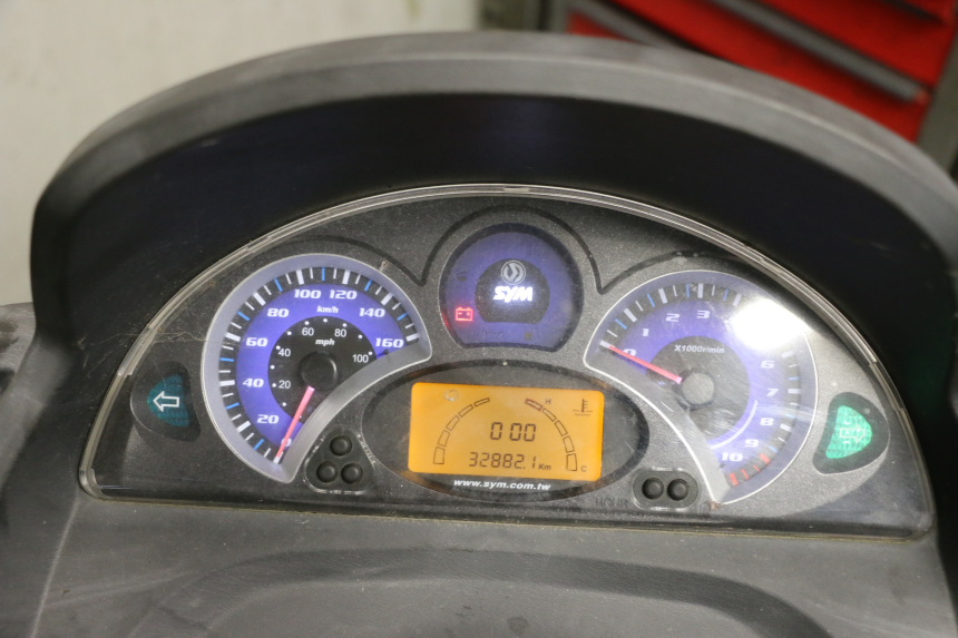 photo de TACHOMETER  SYM GTS EVO 125 (2009 - 2013) - Zoom auf Gebrauchszustand
