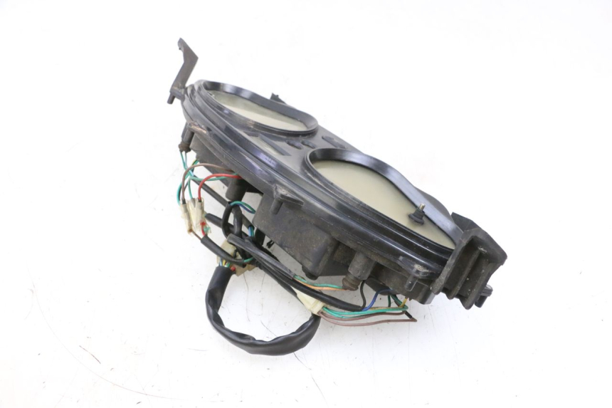 photo de TACHOMETER  JM MOTORS GTS 125 (2015 - 2019) - Oberflächenzustand und Material