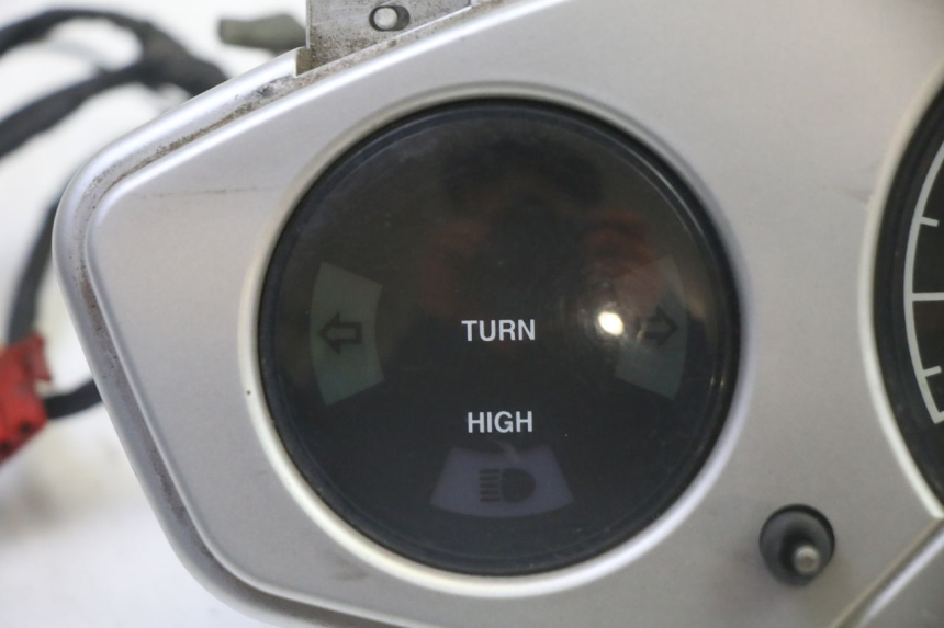 photo de TACHOMETER  DAELIM HISTORY 125 (2001 - 2002) - Detailansicht des Bauteils