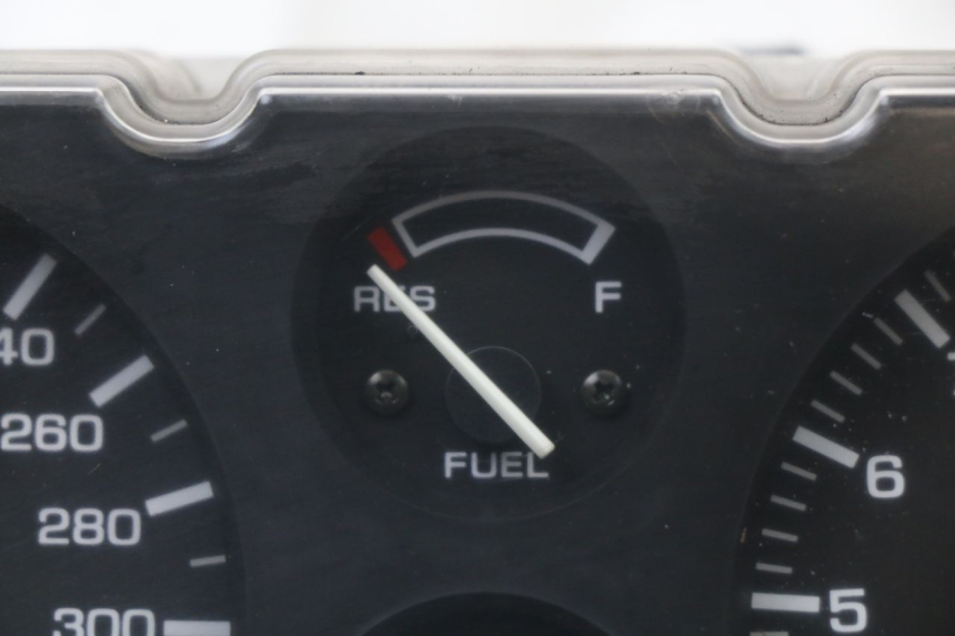 photo de TACHOMETER  HONDA CBR F 1000 (1993 - 1996) - Zoom auf Gebrauchszustand