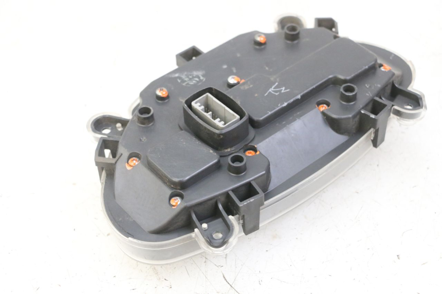 photo de TACHOMETER  PIAGGIO IE MP3 YOURBAN 300 (2011 - 2016) - Zoom auf Gebrauchszustand