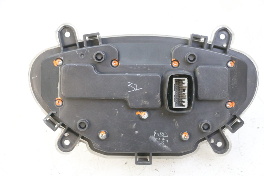 photo de TACHOMETER  PIAGGIO IE MP3 YOURBAN 300 (2011 - 2016) - Geprüftes Gebrauchtteil