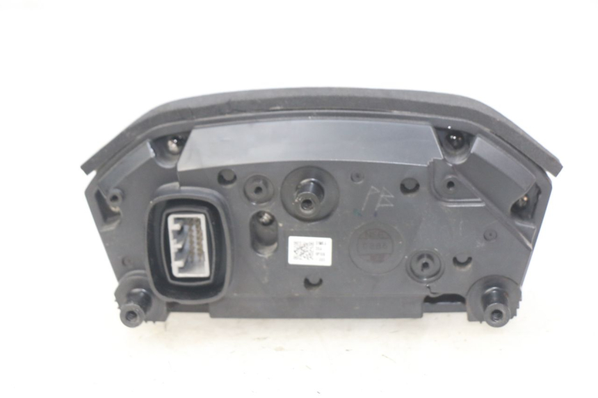 photo de TACHOMETER HONDA INTEGRA NC D 750 (2016 - 2018) - Details der Befestigungspunkte