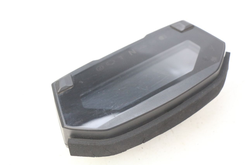 photo de TACHOMETER HONDA INTEGRA NC D 750 (2016 - 2018) - Oberflächenzustand und Material
