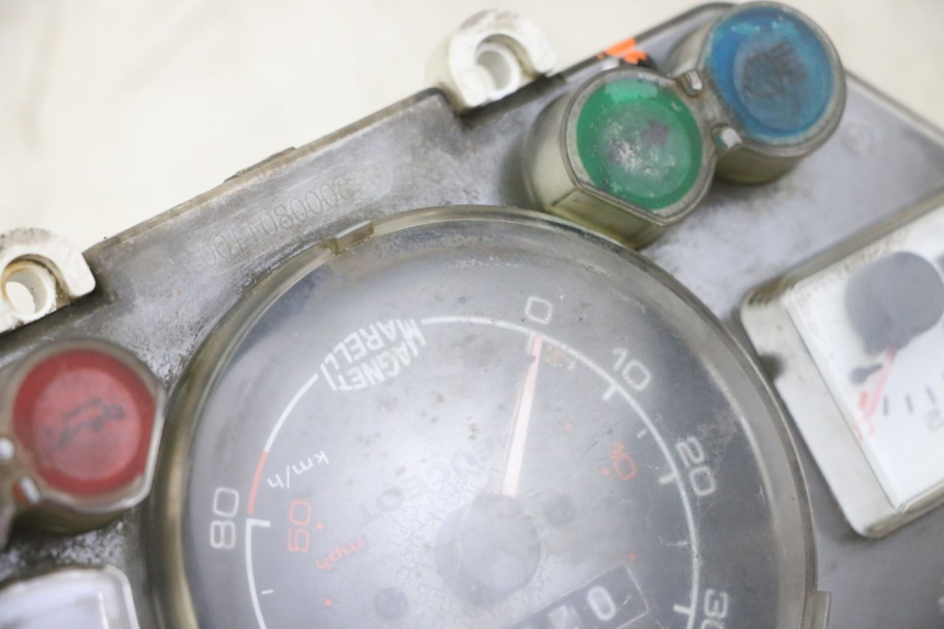 photo de TACHOMETER  PEUGEOT JET FORCE CARBU 50 (2003 - 2016) - Charakteristische Merkmale