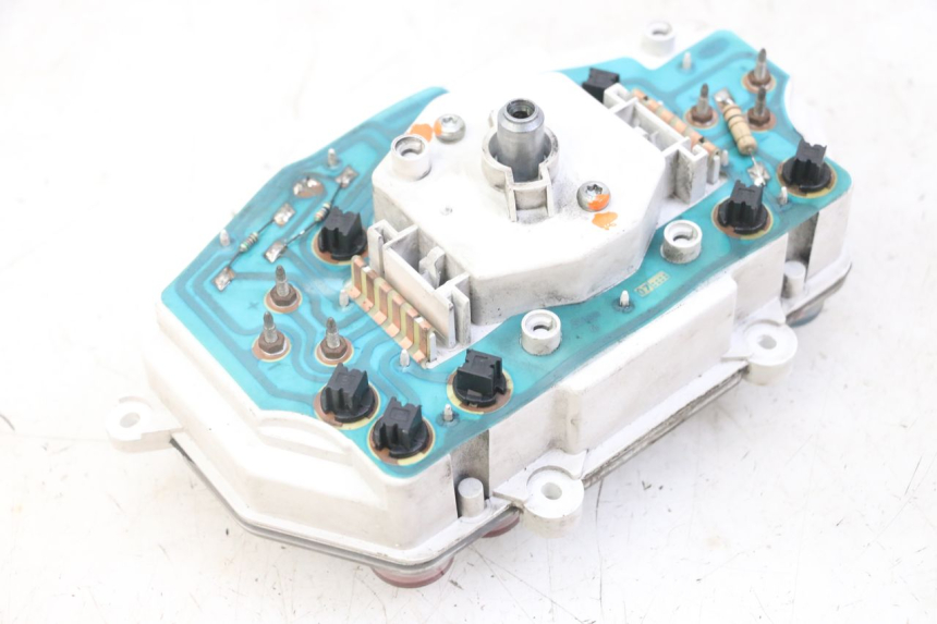 photo de TACHOMETER  PEUGEOT JET FORCE CARBU 50 (2003 - 2016) - Zoom auf Gebrauchszustand