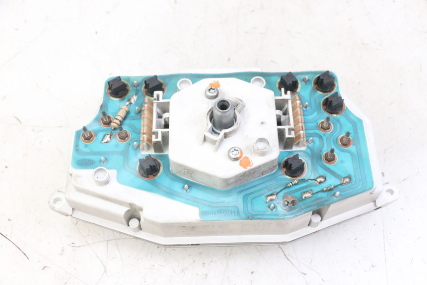 photo de TACHOMETER  PEUGEOT JET FORCE CARBU 50 (2003 - 2016) - Details der Befestigungspunkte