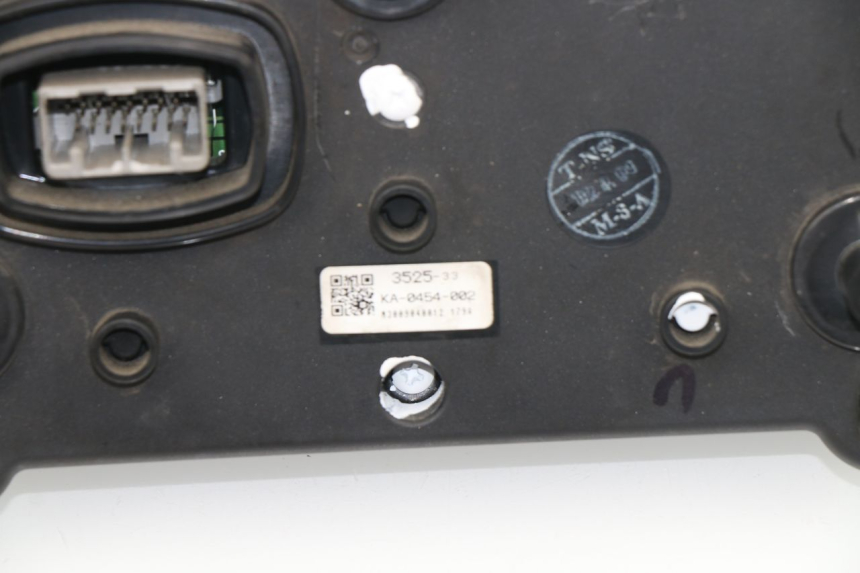 photo de TACHOMETER  KAWASAKI ER-6 ER6 F 650 (2009 - 2011) - Oberflächenzustand und Material