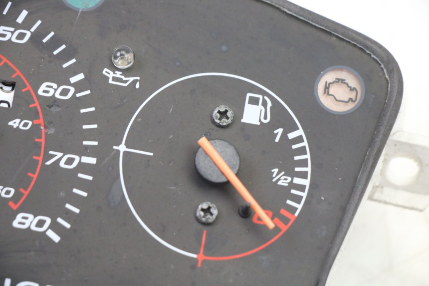 photo de TACHOMETER  PEUGEOT KISBEE 2T 50 (2018 - 2022) - Zoom auf Gebrauchszustand