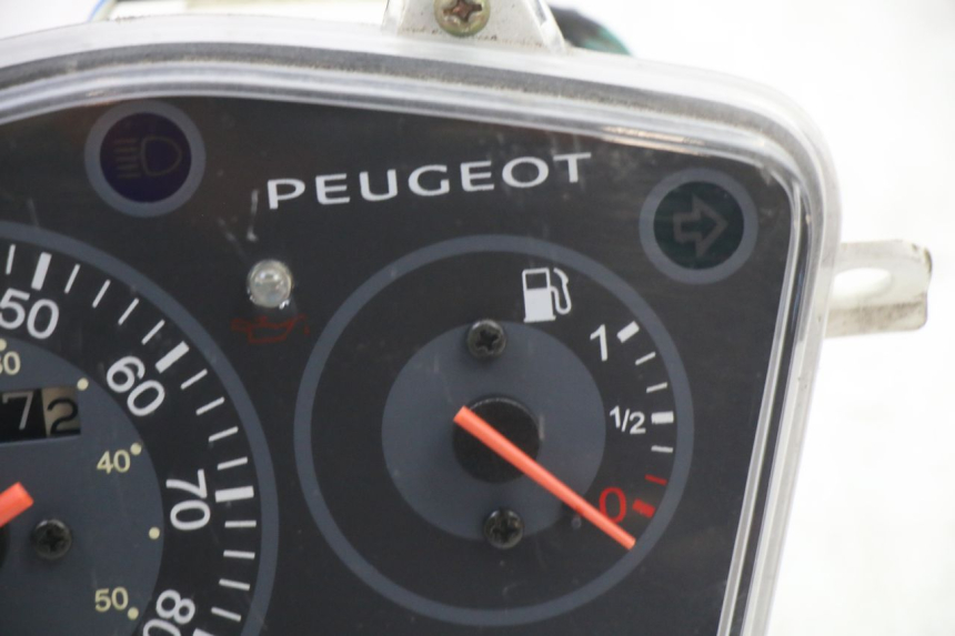 photo de TACHOMETER PEUGEOT KISBEE 2T 50 (2010 - 2017) - Zoom auf Gebrauchszustand