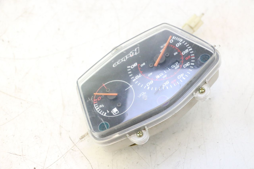 photo de TACHOMETER PEUGEOT KISBEE 2T 50 (2010 - 2017) - Weitere Ansicht des Artikels