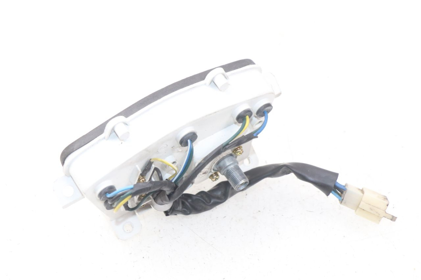 photo de TACHOMETER PEUGEOT KISBEE 4T 50 (2018 - 2022) - Oberflächenzustand und Material