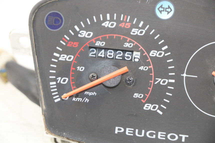 photo de TACHOMETER PEUGEOT KISBEE 4T 50 (2018 - 2022) - Kennzeichnungen und Originalreferenzen