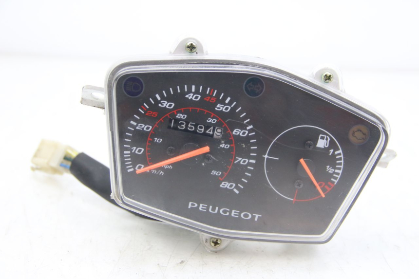 photo de TACHOMETER PEUGEOT KISBEE 4T 50 (2018 - 2022) - Hauptansicht