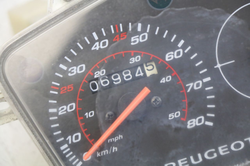 photo de TACHOMETER PEUGEOT KISBEE 4T 50 (2018 - 2022) - Kennzeichnungen und Originalreferenzen