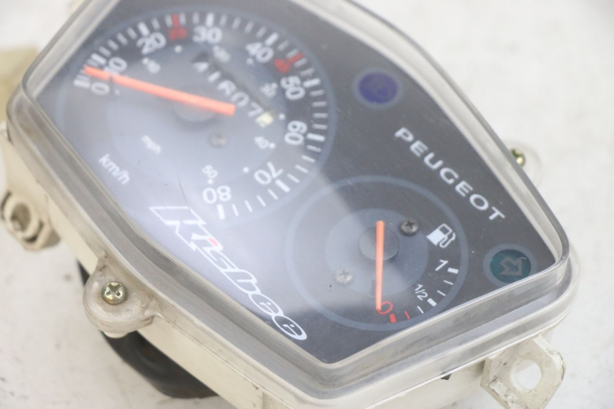 photo de TACHOMETER PEUGEOT KISBEE 4T 50 (2010 - 2017) - Detailansicht des Bauteils
