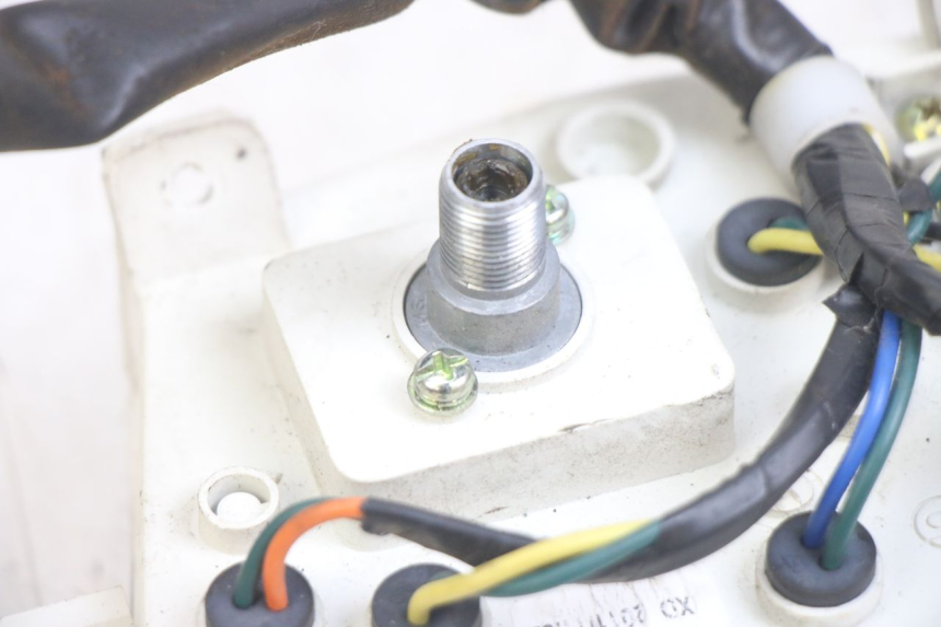 photo de TACHOMETER PEUGEOT KISBEE 4T 50 (2010 - 2017) - Oberflächenzustand und Material