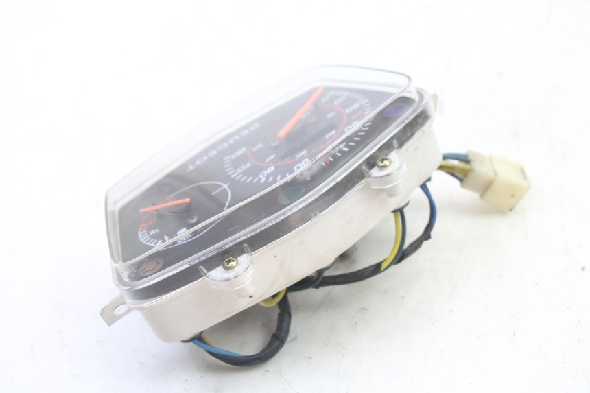 photo de TACHOMETER PEUGEOT KISBEE 4T 50 (2018 - 2022) - Gesamtansicht des Produkts