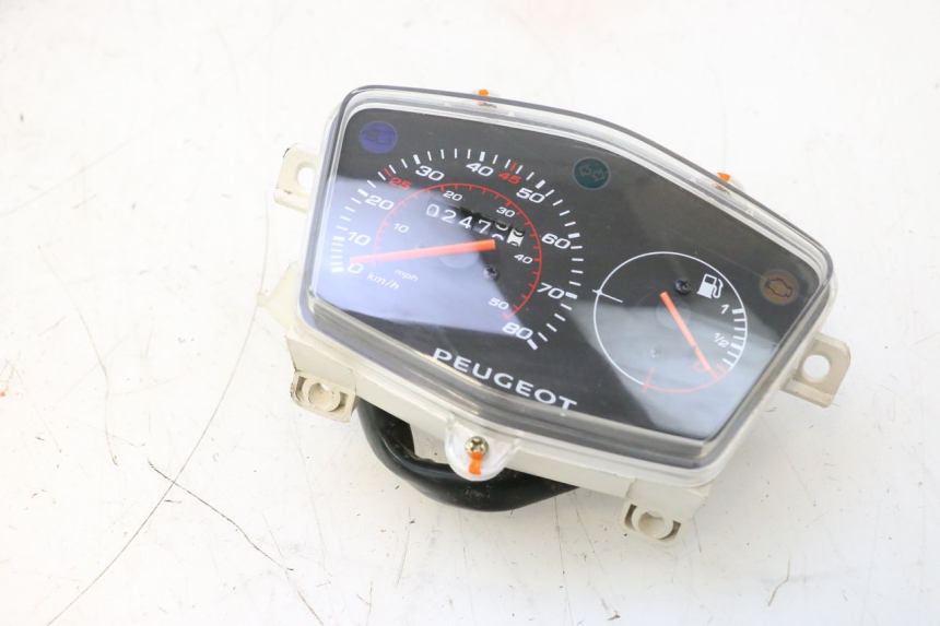 photo de TACHOMETER PEUGEOT KISBEE 4T 50 (2018 - 2022) - Zoom auf Gebrauchszustand