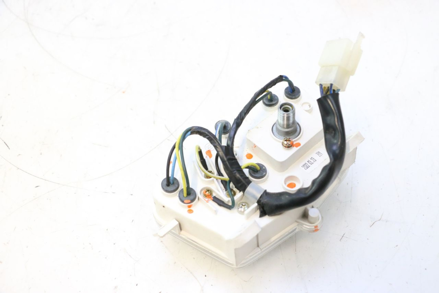 photo de TACHOMETER PEUGEOT KISBEE 4T 50 (2018 - 2022) - Alternative Perspektive