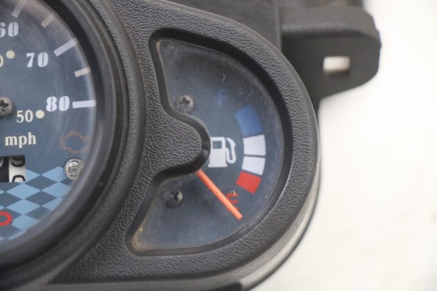 photo de TACHOMETER KYMCO AGILITY 4T 50 (2018 - 2022) - Technische Nahaufnahme