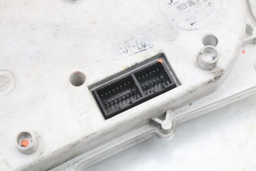 photo de TACHOMETER  KYMCO X-TOWN XTOWN 125 (2016 - 2021) - Oberflächenzustand und Material