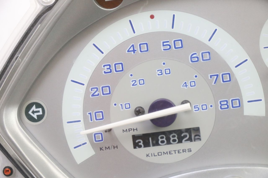 photo de TACHOMETER  PIAGGIO LIBERTY 4T 50 (2009 - 2015) - Detailansicht des Bauteils