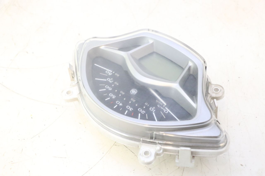 photo de TACHOMETER PIAGGIO LIBERTY IGET 4T 50 (2015 - 2020) - Zoom auf Gebrauchszustand