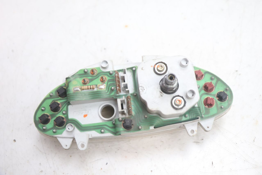 photo de TACHOMETER  PIAGGIO LIBERTY 50 (1998 - 2003) - Oberflächenzustand und Material