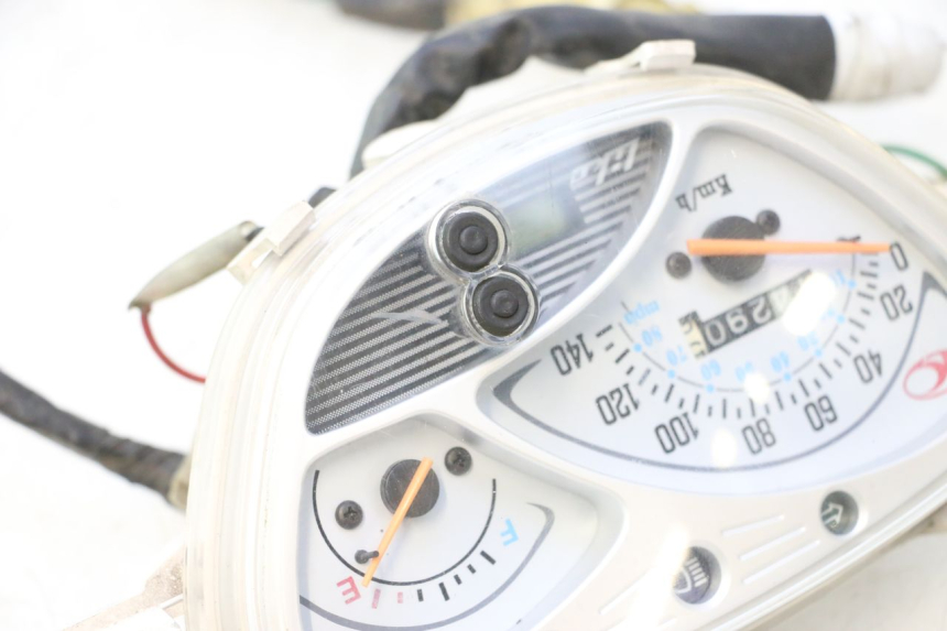 photo de TACHOMETER KYMCO LIKE 125 (2009 - 2016) - Alternative Perspektive
