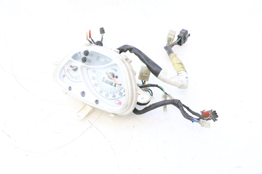 photo de TACHOMETER KYMCO LIKE 125 (2009 - 2016) - Technische Nahaufnahme