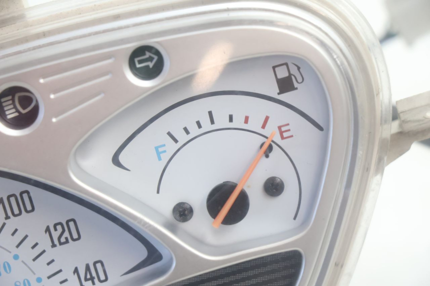 photo de TACHOMETER KYMCO LIKE 125 (2009 - 2016) - Zoom auf Gebrauchszustand