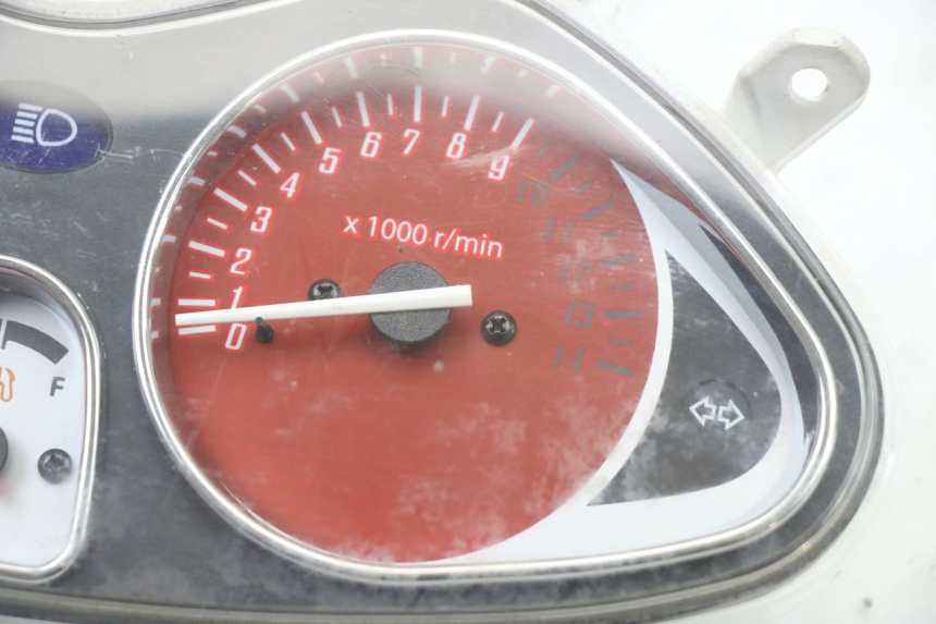 photo de TACHOMETER  LONGJIA SHARPY 125 (2020 - 2024) - Alternative Perspektive