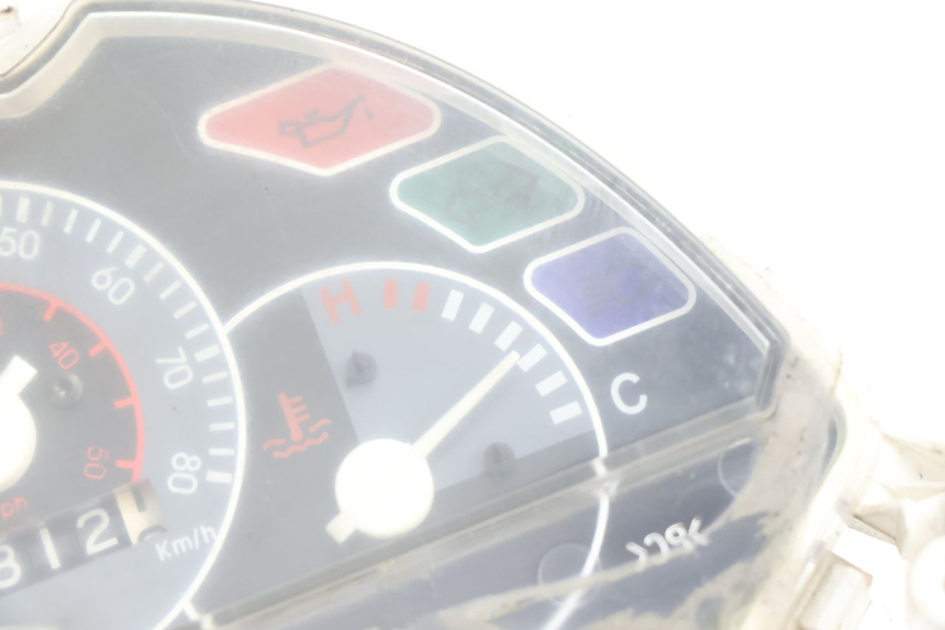 photo de TACHOMETER  PEUGEOT LUDIX BLASTER 50 (2006 - 2014) - Zoom auf Gebrauchszustand