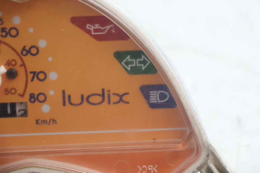 photo de TACHOMETER  PEUGEOT LUDIX PRO 2T 50 (2010 - 2017) - Zoom auf Gebrauchszustand