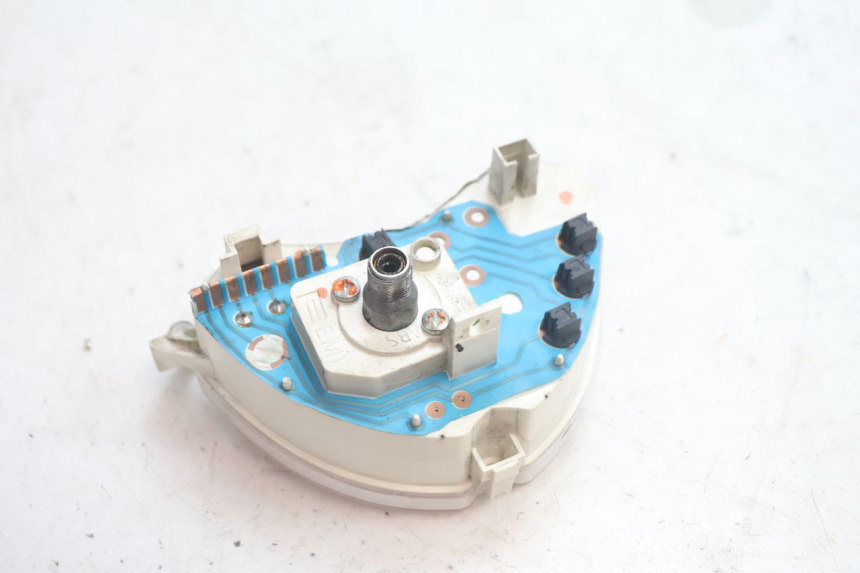 photo de TACHOMETER  PEUGEOT LUDIX PRO 2T 50 (2010 - 2017) - Details der Befestigungspunkte