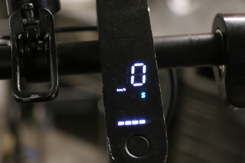 photo de TACHOMETER  XIAOMI MI PRO 2 1 - Detailansicht des Bauteils