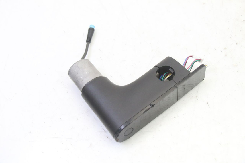 photo de TACHOMETER  XIAOMI MI PRO 2 1 - Zoom auf Gebrauchszustand