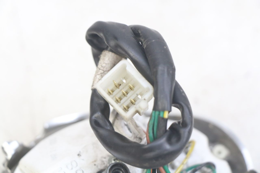 photo de TACHOMETER SYM MIO 50 (2011 - 2017) - Details der Befestigungspunkte