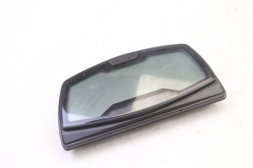 photo de TACHOMETER  PIAGGIO MP3 HPE 310 (2024 - 2025) - Alternative Perspektive